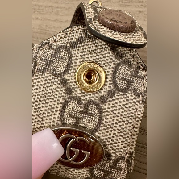 EUC GUCCI OPHIDIA GG APPLE AIRPODS CASE. AUTHENTIC - Picture 14 of 15